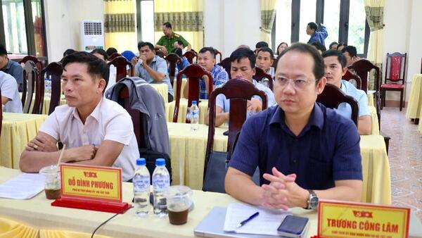 Tây Trà: Tham dự hội nghị trực tuyến tiếp xúc cử tri giữa đại biểu Quốc hội với cử tri xã Tây Trà trước kỳ họp lần thứ 2, Quốc hội khóa XVI